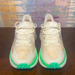 Under Armour 3027334-100 Women UA Infinite Pro Etched In Stone Running Shoes 9.5